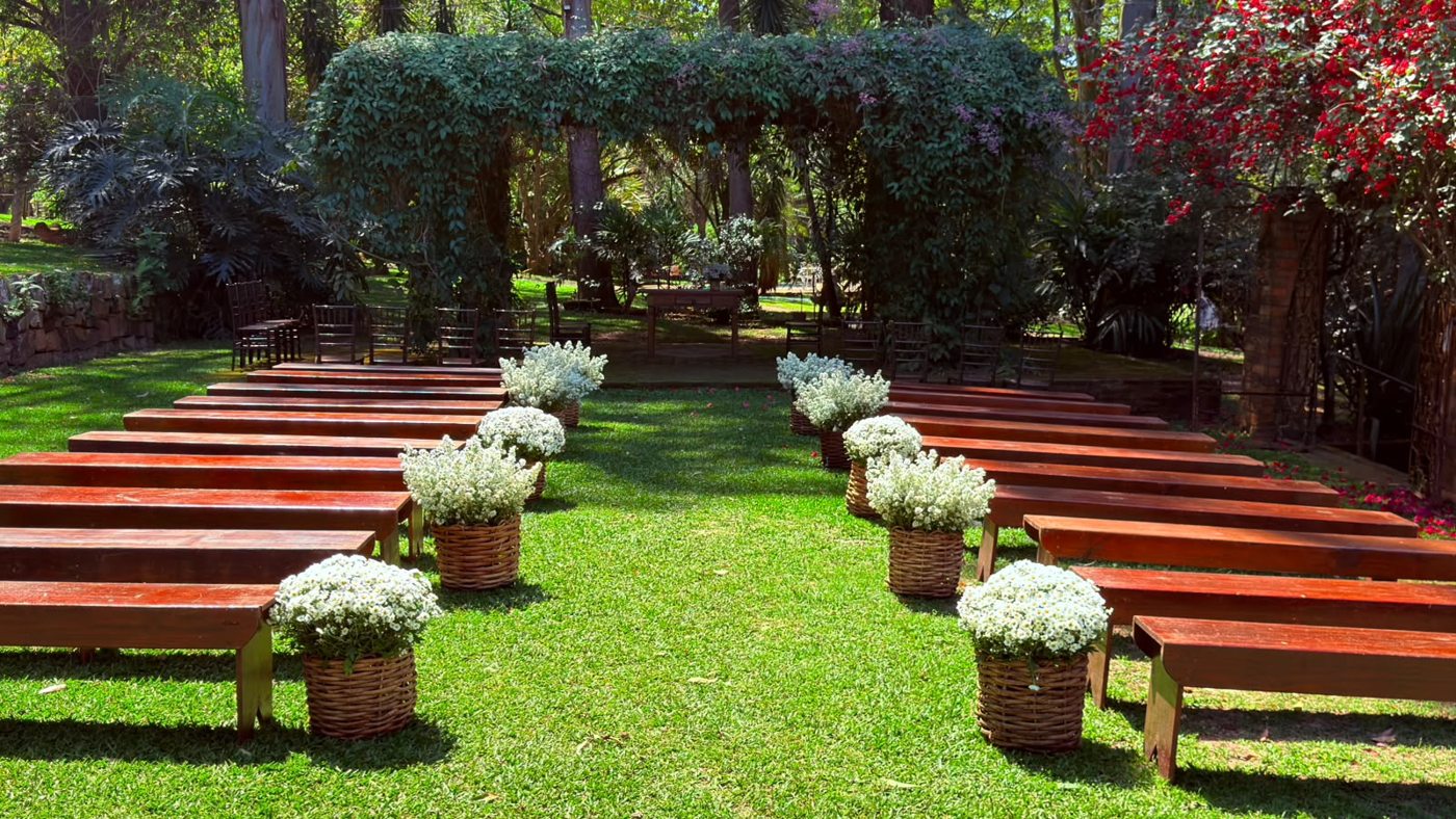 Cerimônia de casamento ao ar livre